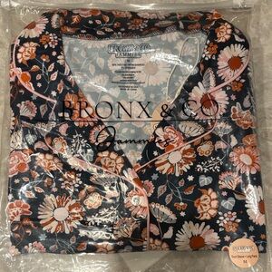 Bronx & Co Floral Pajama Set (Medium)